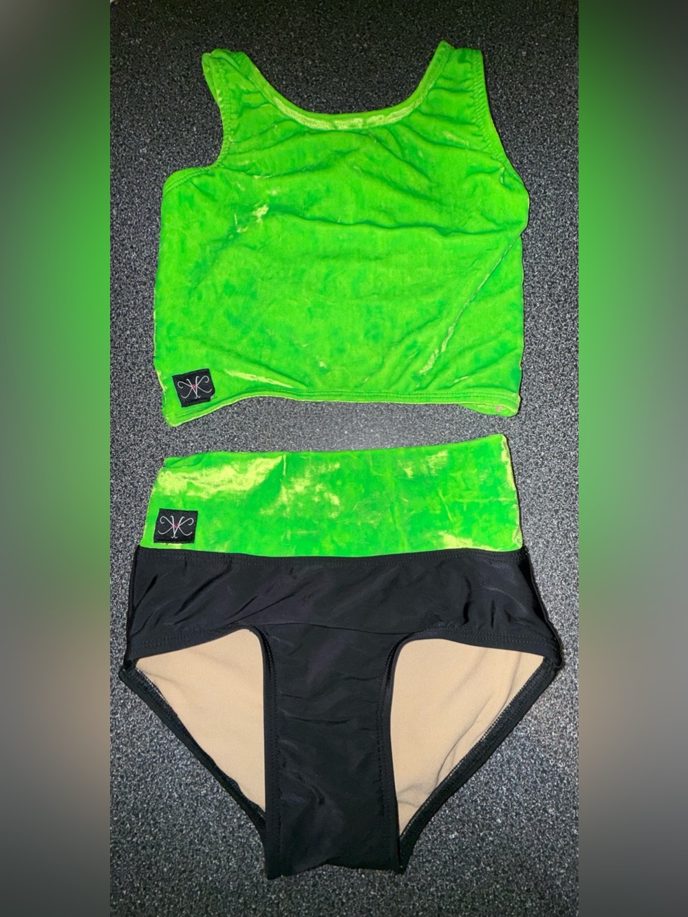 Kandi Kouture Green Velvet Dance Set Crop Top/Black Briefs Size Child X-Large
